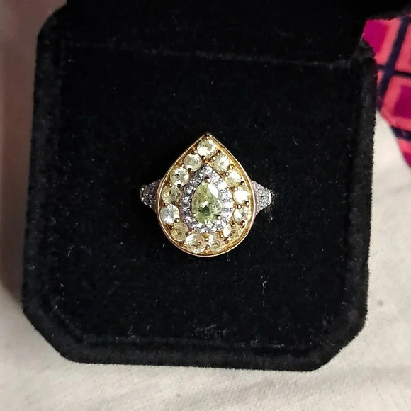 *RARE* Yellow-Green Chrysoberyl & Zircon Double Halo Ring. - Picture 3 of 11